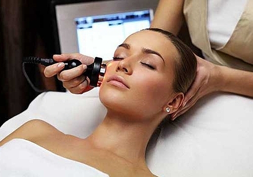 How Cryoskin Treatments Work to Tighten and Tone Skin