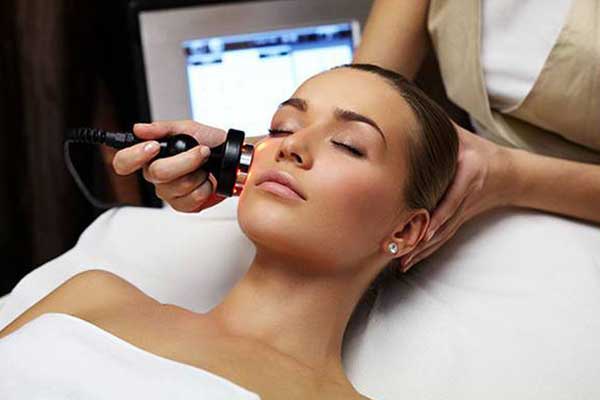 How Cryoskin Treatments Work to Tighten and Tone Skin